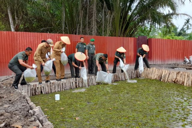 Danrem 042/Gapu Tinjau Urban Farming Kodim 0415/Jambi, Dorong Ketahanan Pangan Kota