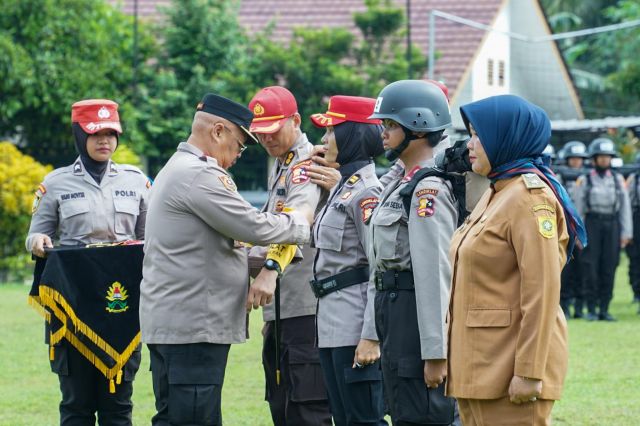 Buka Bakti Sosial Siswa Polwan Angkatan 57, Kalemdiklat Polri : Moralitas Membentuk Karakter Yang Kuat